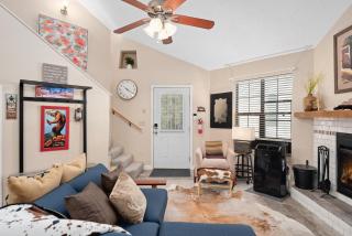 Walk to Midtown Ruidoso! Cozy ‘Eagle’s Nest’ Condo - 7
