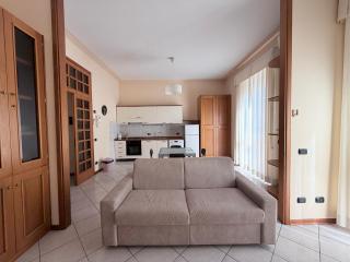 Allegra's apartment - 4