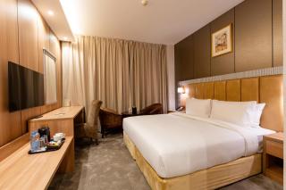 Luxe Grand Hotel - 7
