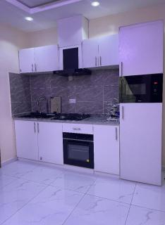 Dominance Events and Apartments - 6