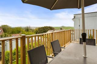 Stunning House that Sleeps 7 in heart of Salcombe - 7