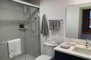 Brick and Bed - Riverfront Loft, City Views - 2