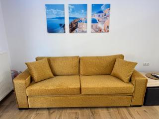 Modern Athens Suite - 160m from Metro - 3min Piraeus Port - 6 Guests - 2