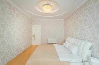 Spacious Central 2BR Apartment - 6