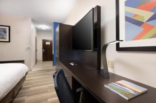 Holiday Inn Express & Suites Chattanooga-Hixson by IHG - 9