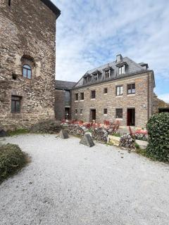 Oberburg-Einzigarte Ferienwohnung in historischer Burg - 3