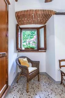 Apartment In A Farmhouse Overlooking Val Di Chiana - 3