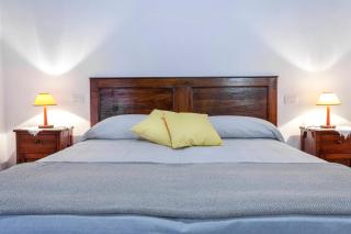 Apartment In A Farmhouse Overlooking Val Di Chiana - 2