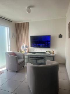Relaxa Sleep & Go - Self Catering Accommodation - Cape Town - 9