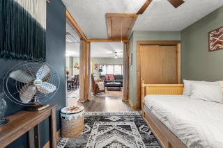 Lakefront on Lake Mitchell! - 9