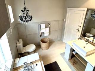 Romantic Haven Bungalow, 90 Main Rd - 4