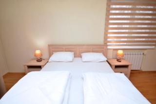 Apartment on Aram Street 1 bedroom with open balcony - 2