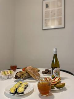 Stay Soom l Hapjeong Station 5 min - 1