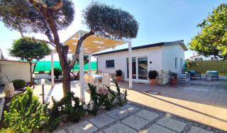 Villino del Sole - 1 km dal Mare, Giardino Privato, Posto auto, WiFi - 0