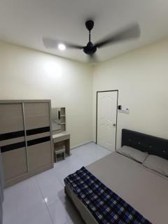 Family Homestay - Rumah berkembar - 6