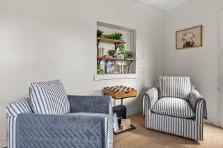 Lakefront on Lake Mitchell! - 4