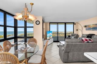 Stunning Beachfront Penthouse on 19th Floor I Desirable Front Unit - 1