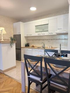 Mia Apartment, City Center Bar - Bar - 6