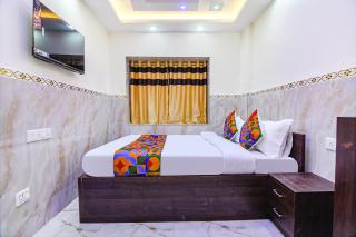 MN International 2km from Sealdah station - 3