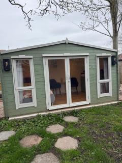 Tiny home OR Chalet - with toilet & shower room in separate outbuilding - 6