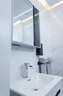 Platinum Luxury Apartment With Balcony - 2