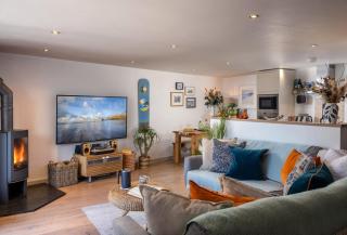 8 Harbour Terrace - 1