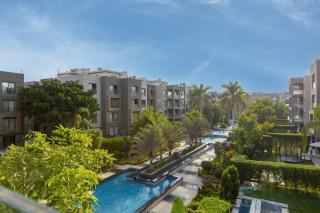 Modern 2BR Apartment in New Cairo at Silver palm - 9