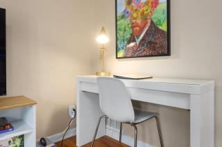 Plaza Condo With Queen Bed 3 - 1