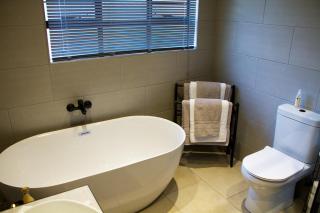 Cosy Connect Guesthouse - 1