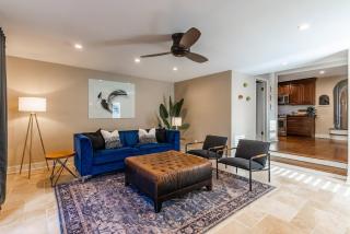Gorgeous 3 Bed Ward Pkwy Home 25 - 2