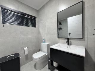 Executive Suite South Fork - 1