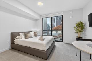 Downtown Studio Steps from Bayside and Kaseya Center - 7