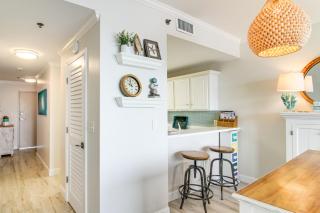 Bayfront Okaloosa Island Condo with Beach Boardwalk! - 3