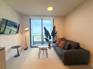 Downtown Condo w City Views in Prime Location - 8