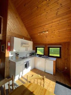 Lanteglos Lodge 11 Three bed sleep 6 - 7