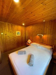 Lanteglos Lodge 11 Three bed sleep 6 - 6