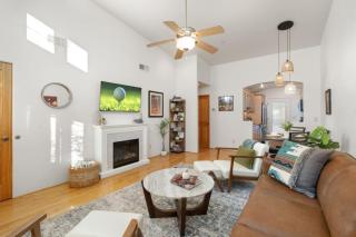 2BR Uptown Sedona Gem with EV Charger - 0