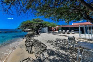 Beachfront Two-Bedroom Villa - 8