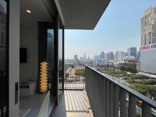 Near BTS l Fully furnis l Pool and Sauna - 3
