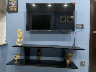 Luxuary Apartment Bahria Town Lahore - 5