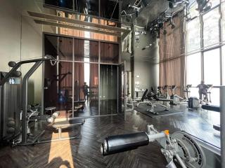 1 min to BTS l Fully Furnish l Sauna and Steam - 9
