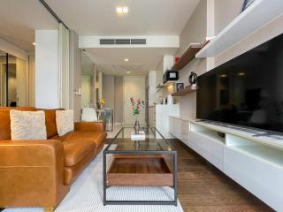 Near BTS l Fully furnish l Gym and Pool - 2