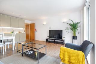 2 Bed Flat Tottenham London - 0