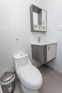 Stylish Luxury Balcony Fast WiFi Parking - 5