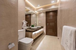 Stylish 3BR Central Stay | Near Airport | Sleeps 8 - 1