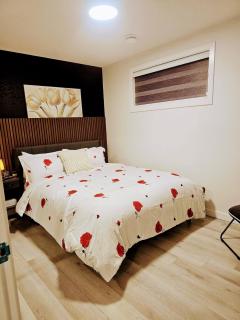 Modern 2BR Private Basement Suite Edmonton - 7