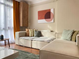Modern Comfortable 1BR – Walk to Taksim Square - 6