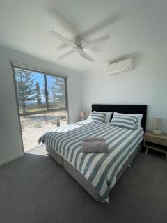 Coastal Calm Seascapes Halls Head - 8