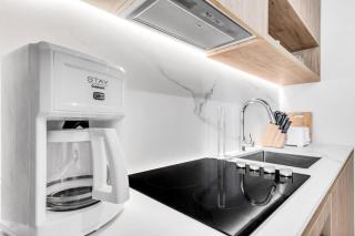 Modern Studio with Balcony Full Amenities - 2