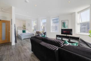 Central Brighton Studio, Sleeps 3, Walk to Beach - 4